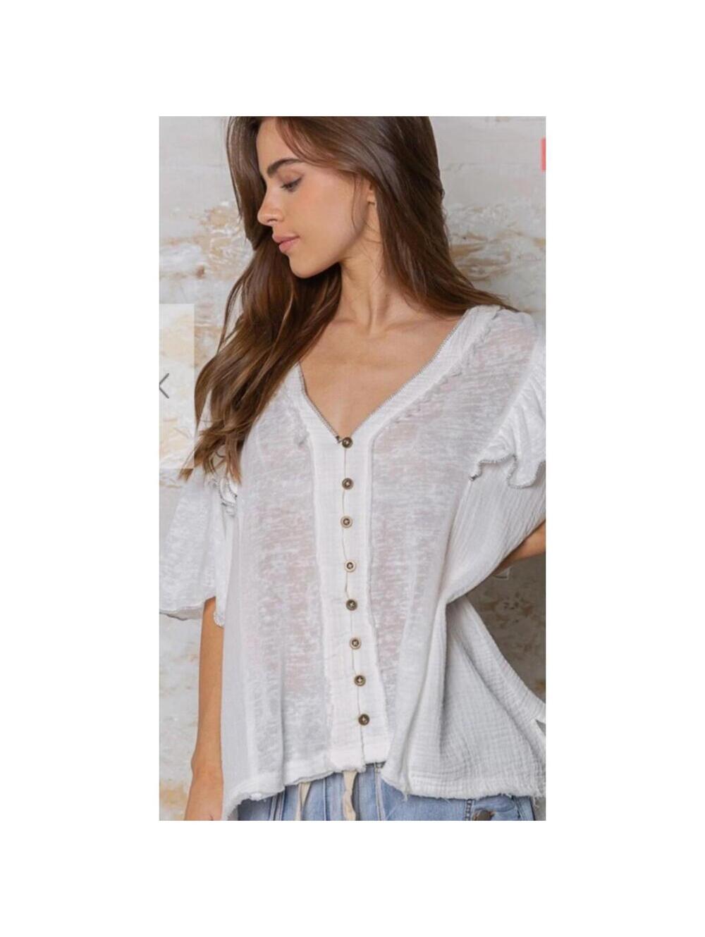 POL Boutique Boho Ivory Buttoned Ruffled Short Sleeve Top, NWOT